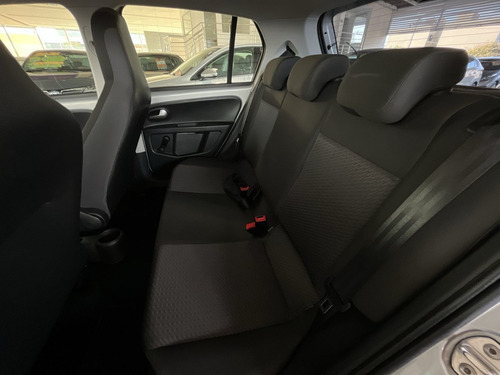 Imagem 7 de 9 de Volkswagen Up! 1.0 12v E-flex Move Up!