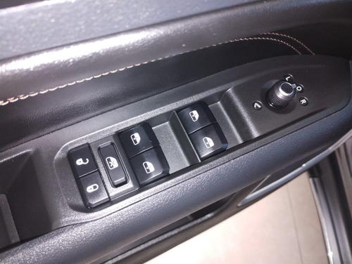 Imagen 10 de 18 de Jeep Commander 1.3 Limited 2023 Entrega Inmediata Agencia
