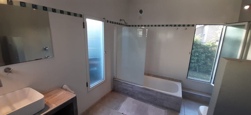 Casa En Venta En El Barrio La Masia