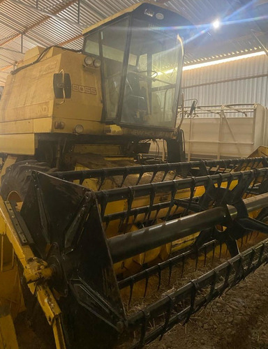 Colheitadeira New Holland 8055 Ano 1992
