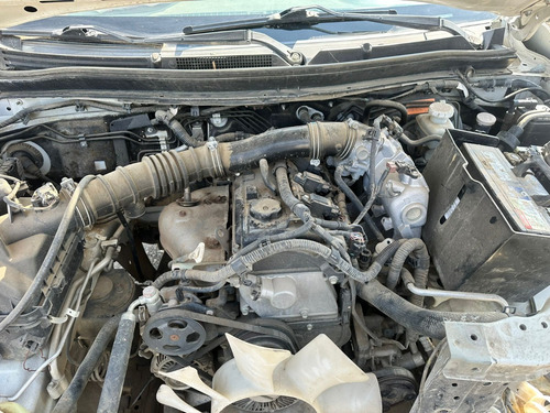 Mitsubishi L200 2016 X Partes, Yonke