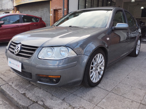 Volkswagen Bora 1.8 Highline T 180cv Cuero