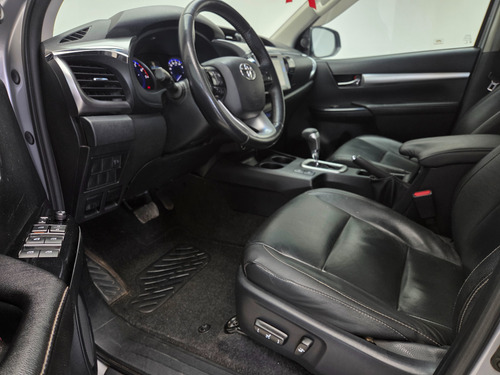 Toyota Hilux 2.7 Srv Cab. Dupla 4x2 Flex Aut. 4p
