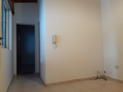 Ph De 2 Ambientes En Planta Baja