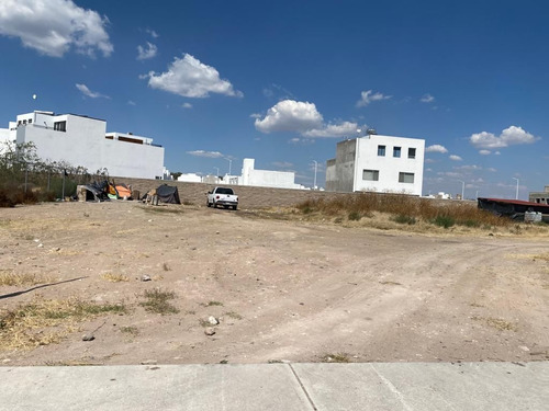 Se Renta Terreno Con Uso De Suelo Comercial De 617 M2, De Op