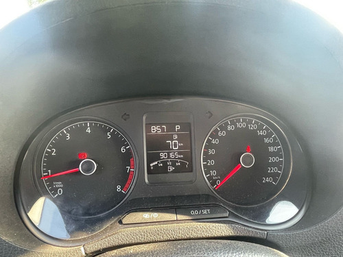 Volkswagen Vento 1.6 Confortline At