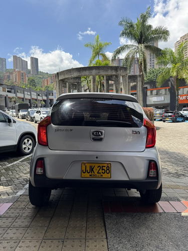 Kia Picanto 1.25 Summa Automático