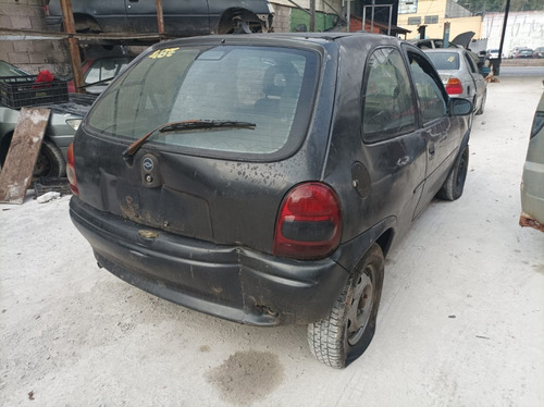 Imagem 4 de 7 de Gm Corsa Gl 1.4 8v 1995 Sucata Somente Peças