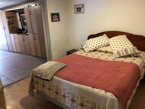 Vende Casa Con Terreno De 750 M2 - 3 Dorm, 2 Baños, Piscina