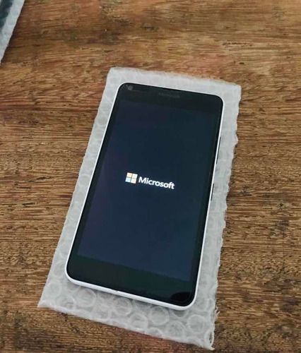 Celular Microsoft Lumia 640 8gb 5pol. - Na Caixa