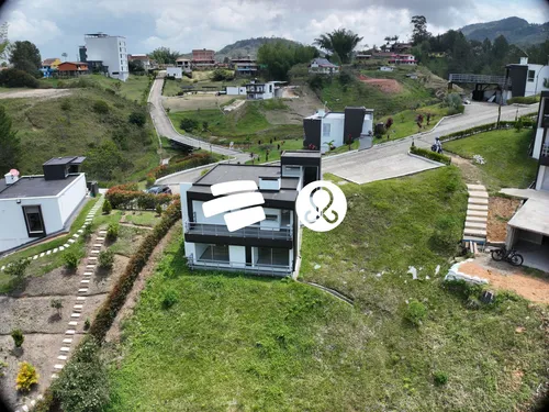 Venta Casa Unifamiliar 112m2, Guatapé (antiq)