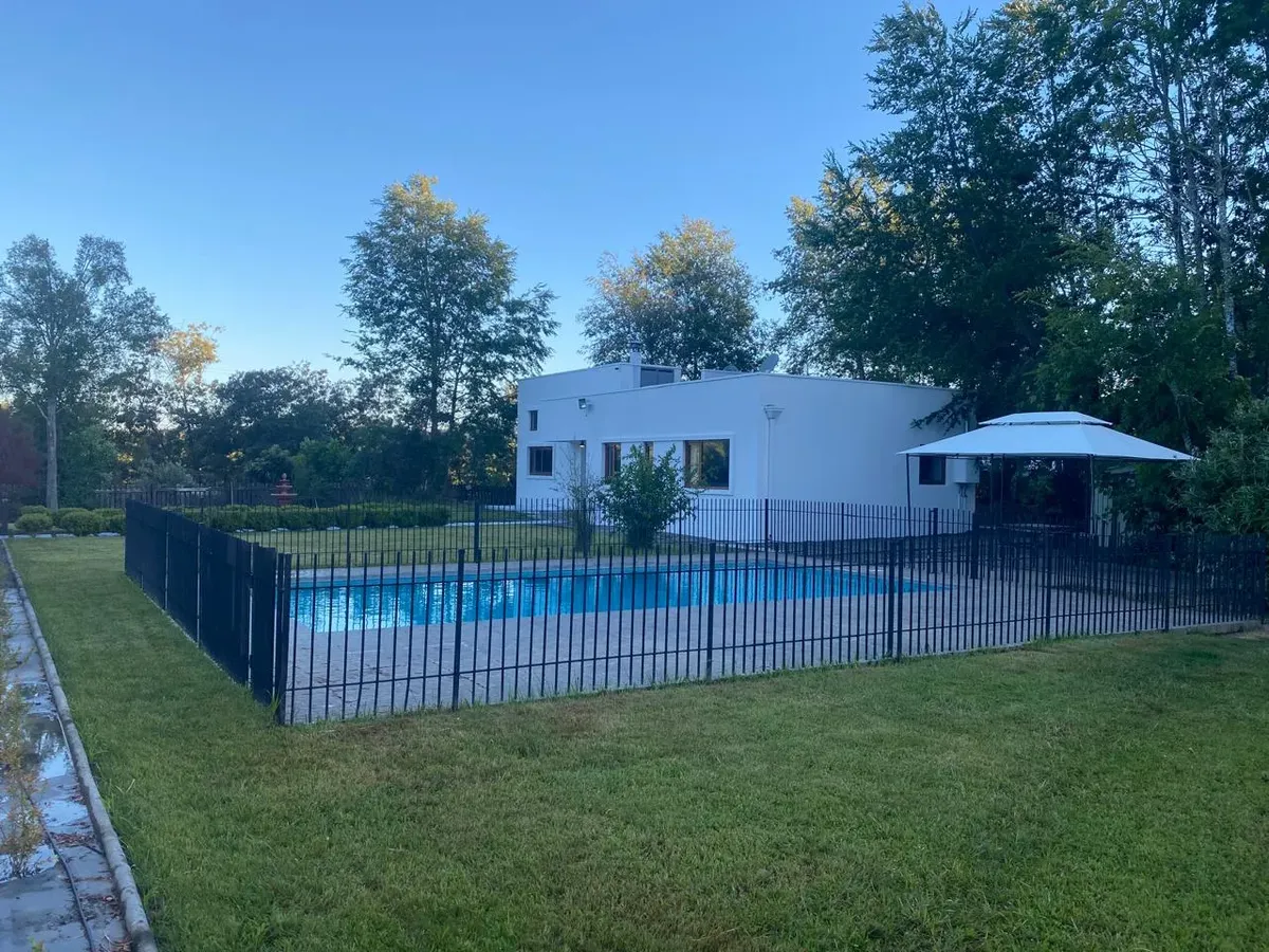 Imagen 1 de 25 de Casa+ Piscina+tinaja+cancha Tenis+pool A 20 Min Concepción