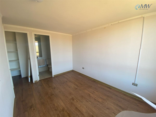 Departamento En Venta De 2 Dorm. En Viña Del Mar