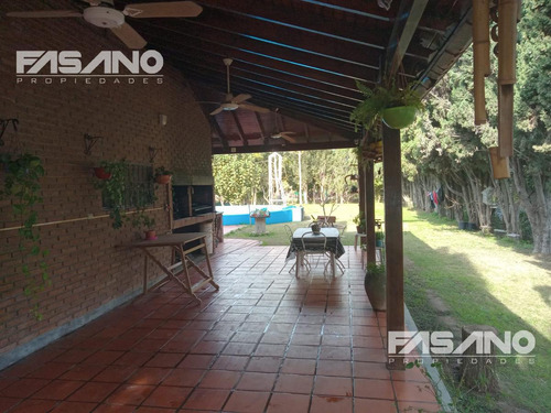 Imagen 14 de 16 de Quinta En Venta En Otamendi - Campana
