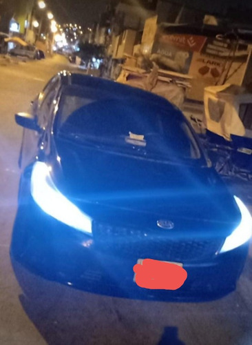 Kia Cerato Standar