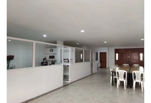 Vendo Casa Para Inversionistas Con Coworking Y 2 Aptos.