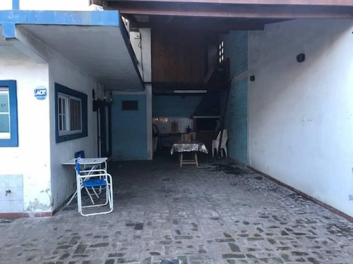 Imagen 9 de 10 de Casa Ph 4 Ambientes - Venta - Hurlingham - Proximo Santa Rosa - Permuta