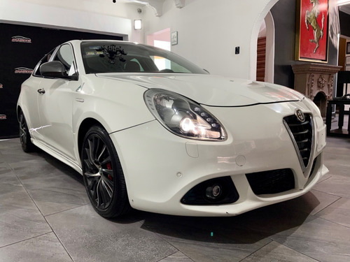 Imagen 1 de 15 de Alfa Romeo Giulietta 2016