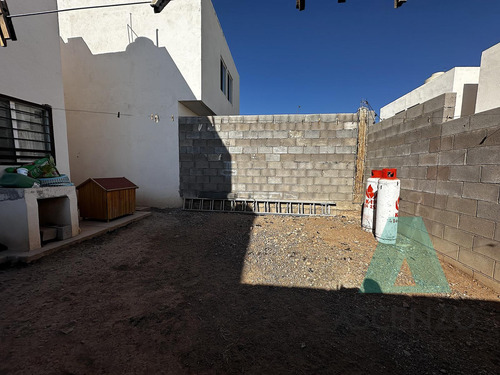Casa Amueblada En Renta Por Fracc. Monte Verde, Brycor