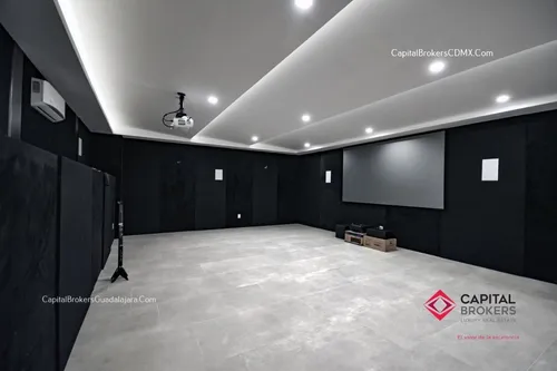 Casa En Venta El Palomar Zona Sur Alberca Lujo