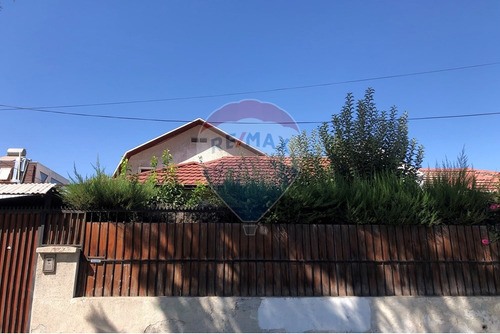 Imponente Casa En El Corazón De Ñuñoa
