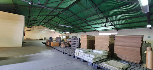 Local Comercial Edificio Deposito Oficina Alquiler Zona Ind De La Trinidad 6200 Mts2 Sonmetros2