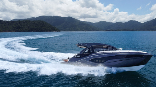 Lancha Nx50 Invictus! Navegabilidade, Design, 24 Pessoas