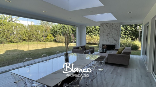 Casa En Venta En La Lomada, Pilar, G.b.a. Zona Norte
