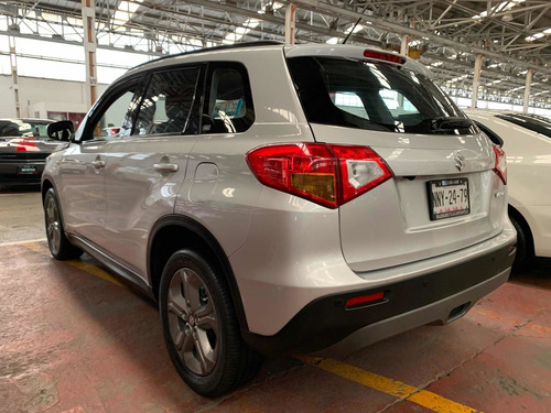 Imagen 5 de 13 de Suzuki Vitara 1.6 Gls Aut Ac 2016