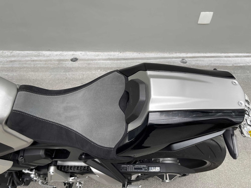 Imagem 7 de 8 de Honda Cb1000r Abs Custom Com Os Melhores Acessórios!