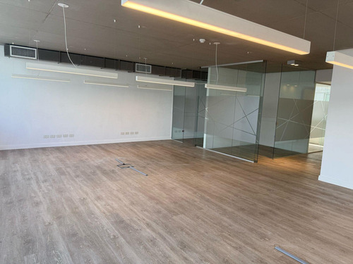 Alquiler Oficina 100m2 En Cabildo Park - Divisiones Blindex Open Space.