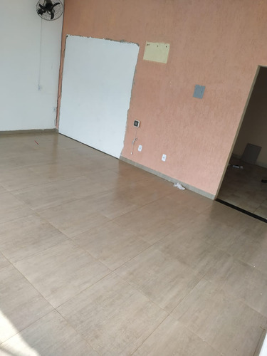 Imóvel Com 3 Construções Em Nerópolis Go