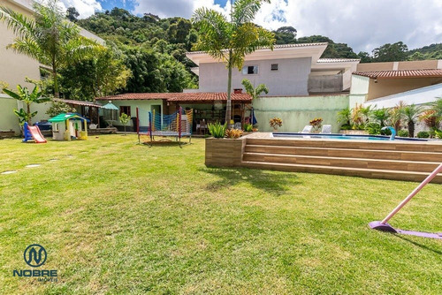 Linda Casa Com Lazer Particular E Quintal - V-1131