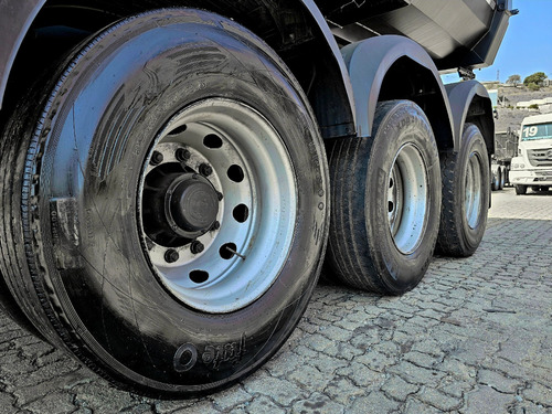 Carreta Caçamba Basculante Randon 3eix 40m Ñ É Grimaldi Noma