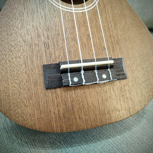 Imagen 6 de 10 de Ukelele Cocoon Soprano C/funda Acolchada