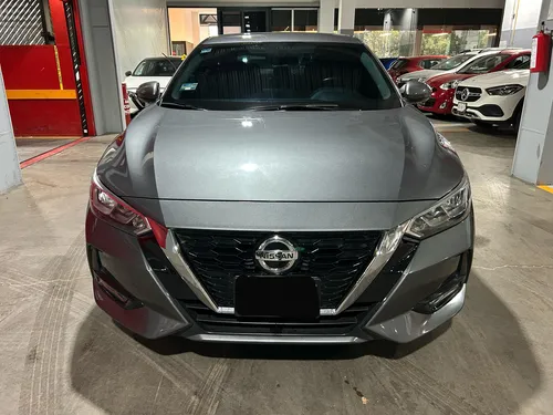 Nissan Sentra 1.8 Advance Cvt