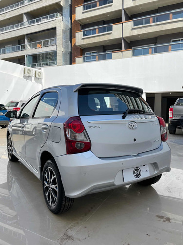 Imagen 9 de 25 de Toyota Etios Xls At 0km 2022
