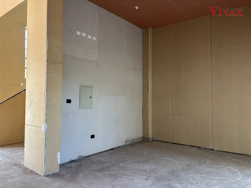 Local Comercial En Venta Frente Al Hipódromo, Independencia 