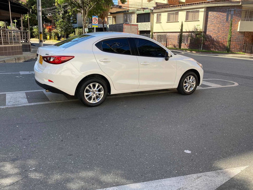 Mazda 2 2019 1.5 Touring Sedan
