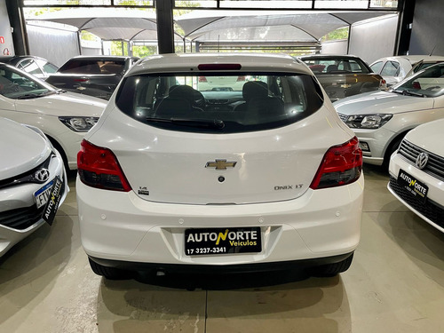 Chevrolet Onix Onix 1.4 LT SPE/4