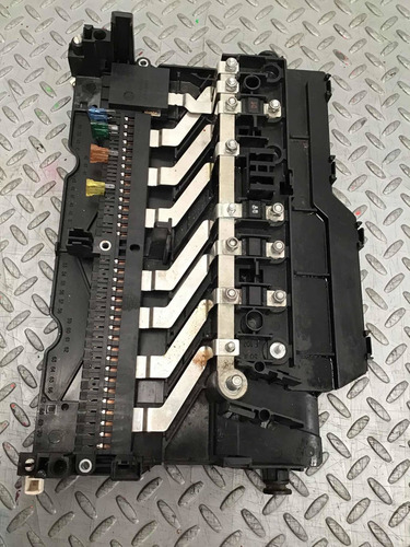Caja Porta Fusibles Bmw 320 I Aut V6 2.2 98/2007 (Usado)