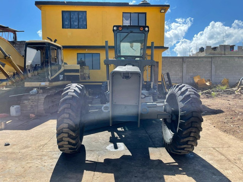 Imagen 2 de 14 de Motoconformadora Marca John Deere Modelo 570a