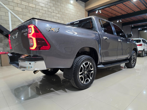 Toyota Hilux Pick-up 2.8 Cd Srx 177cv 4x4 At