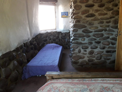 Cabaña De 30m2 Con Lote 1000m2.vistas Espectaculares A Los Cerros Con Nieves Eternas.,a 10km De Uspallata.