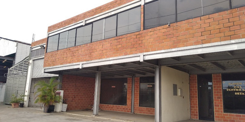 Imagen 4 de 10 de Alquiler Local Comercial Avenida Michelena Cerca De Epa
