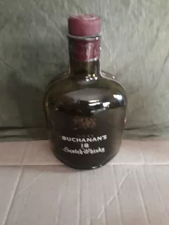 Botella Vacia De Scotch Whisky Buchanan's