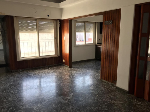Imagen 4 de 8 de Departamento 3 Ambientes / Venta / San Justo