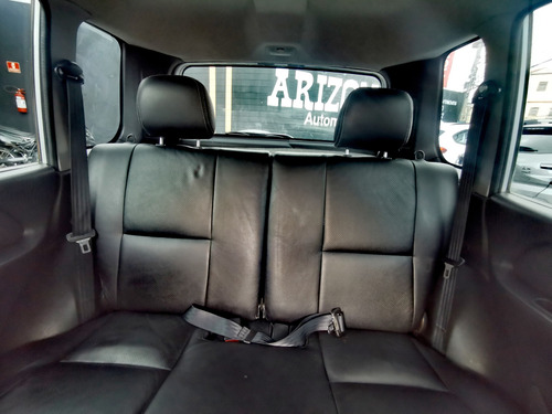Mitsubishi Pajero TR4 2.0 4x2 Flex Aut. 5p