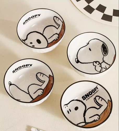 Juego De Tazones De Snoopy (bolw 4 Piezas) Café