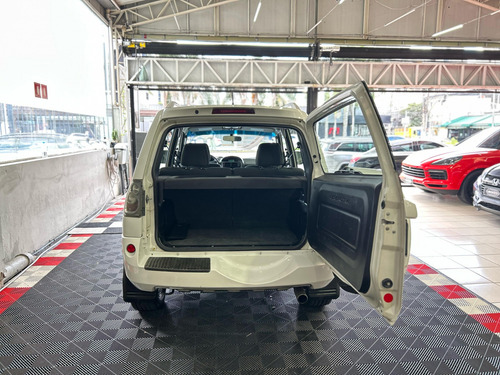 Mitsubishi Pajero TR4 2.0 4X2 16V 140CV FLEX 4P AUTOMÁTICO